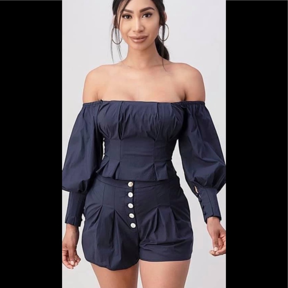 SHORT SET NEW SIZE L